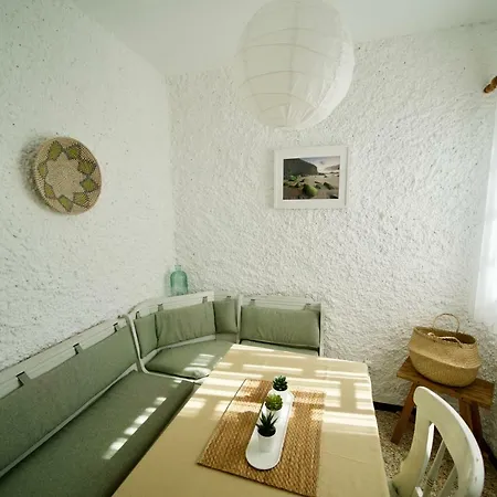 Monte Rojo * Коральео